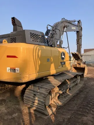 2023 John Deere 210P