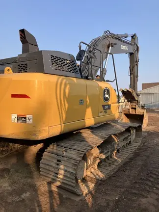 2023 John Deere 210P