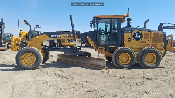 2021 John Deere 672GP