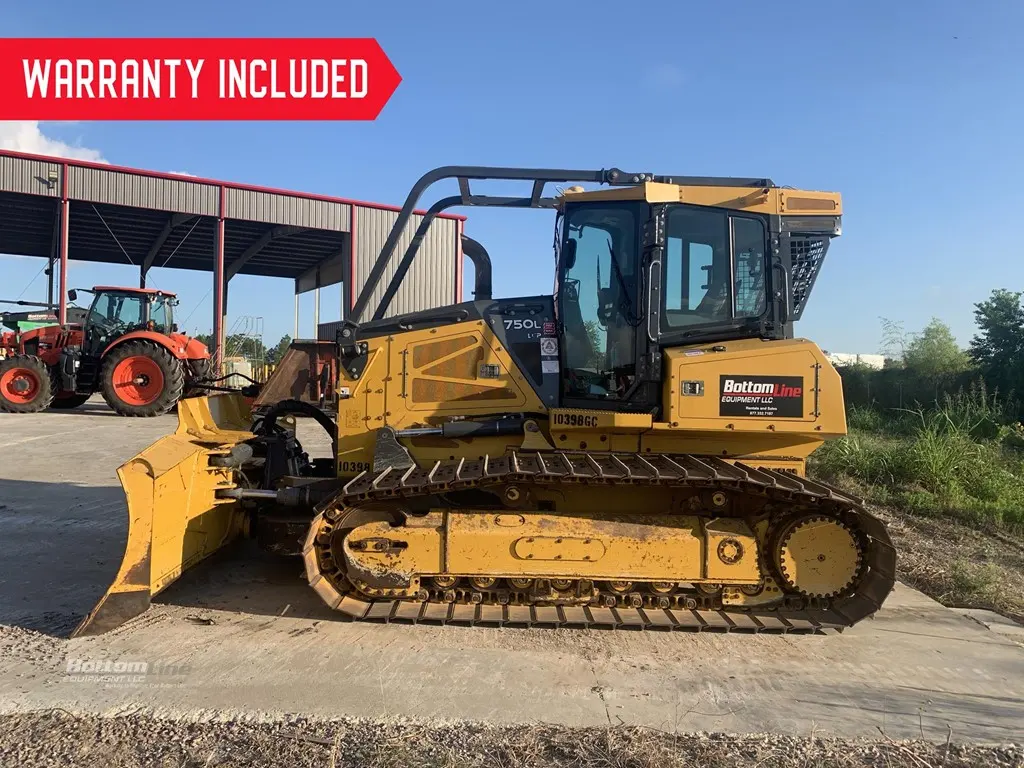 2022 John Deere 750L
