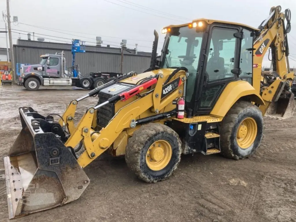 2018 Caterpillar 420F2 IT