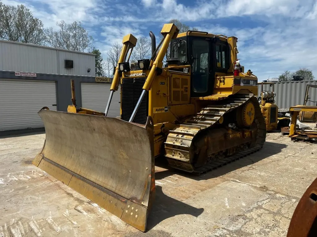 2006 Caterpillar D6R XW III