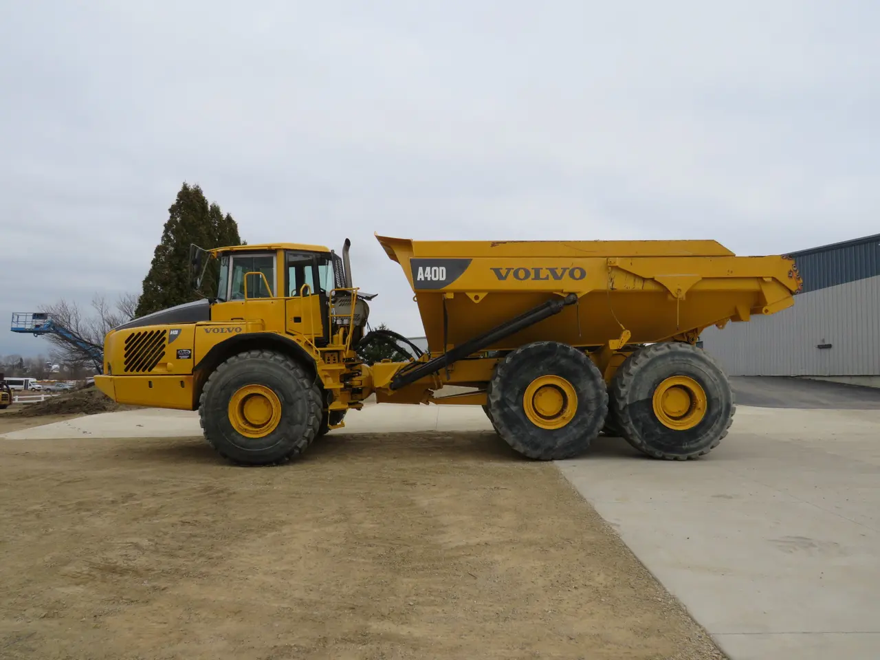 2004 Volvo A40D