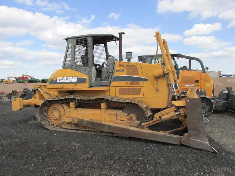 2005 Case 1850K
