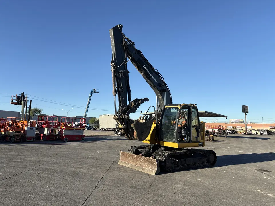 2021 John Deere 135G