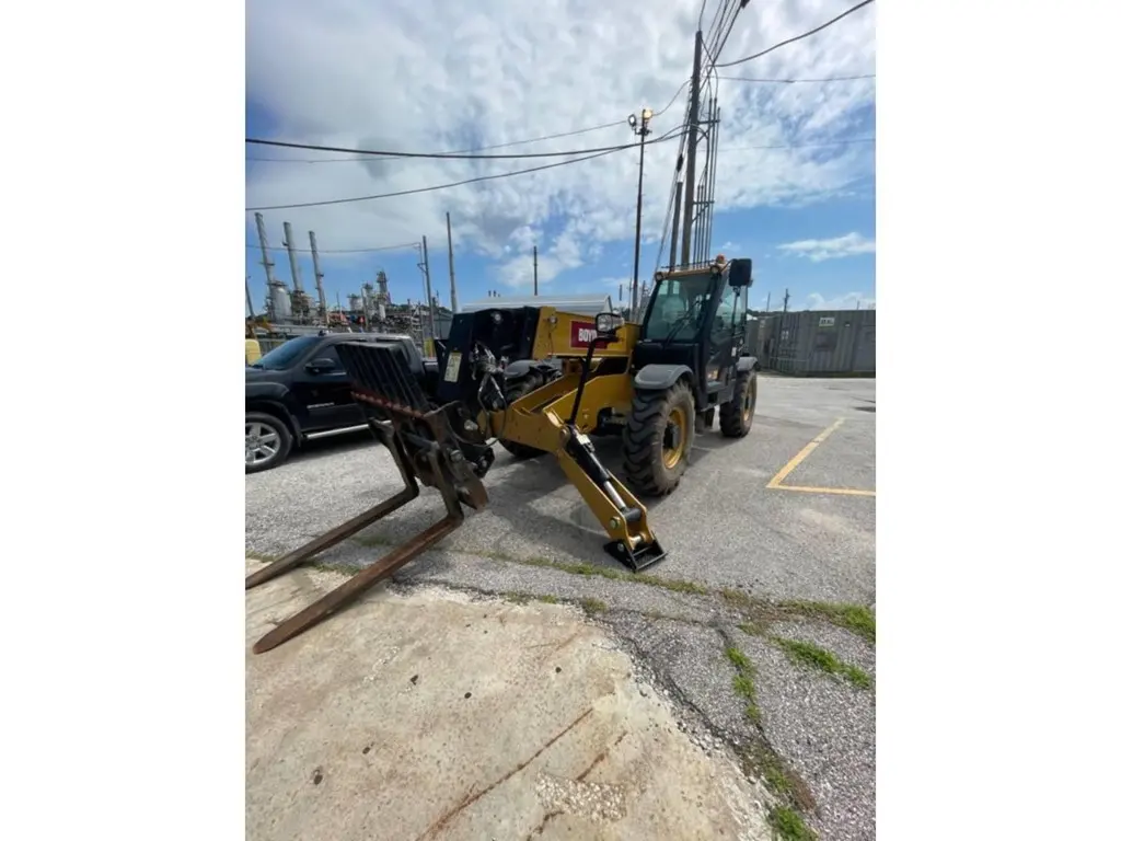 2019 Caterpillar TH514D