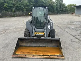 2025 John Deere 324G