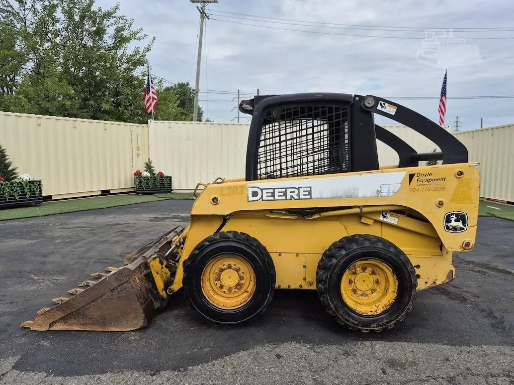 2005 John Deere 317
