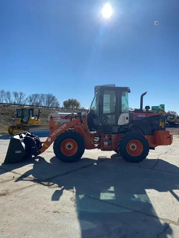 2022 Hitachi ZW100-6