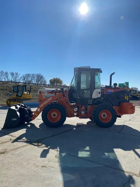 2022 Hitachi ZW100-6