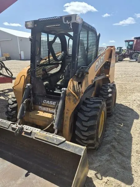 2011 Case SR220