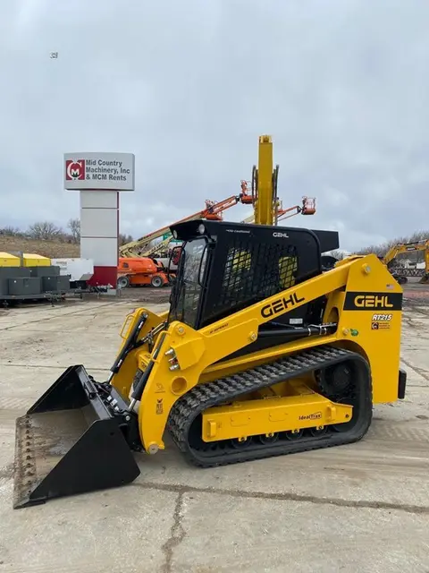 2023 Gehl RT215