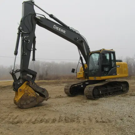 2023 John Deere 160G LC