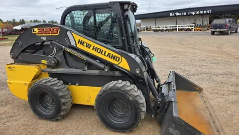 2025 New Holland L328