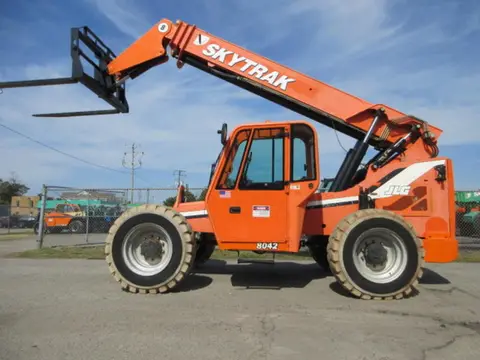 2015 SkyTrak 8042