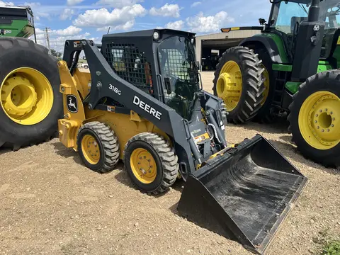 2023 John Deere 318G