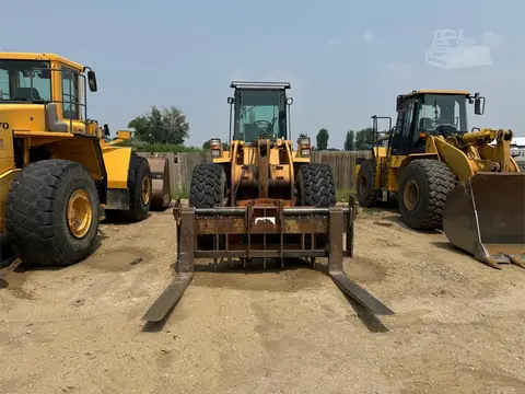 1998 Case 821B
