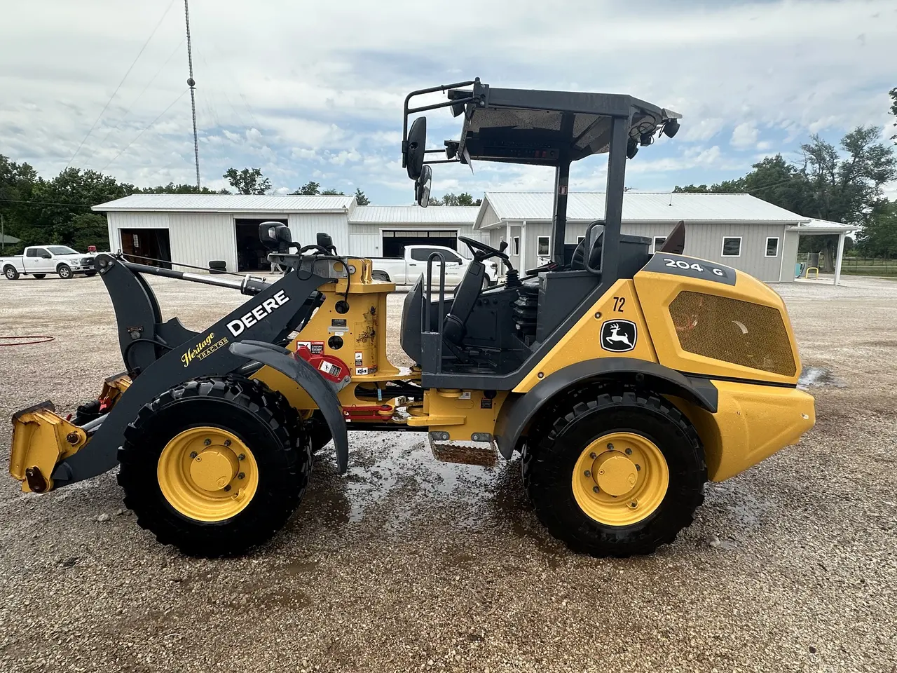 2025 John Deere 204G