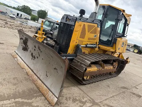 2017 John Deere 700K