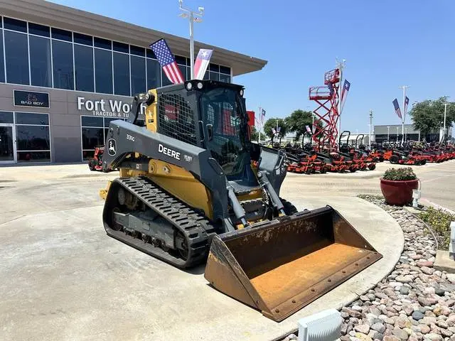 2023 John Deere 331G