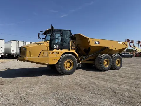 2023 Caterpillar 730