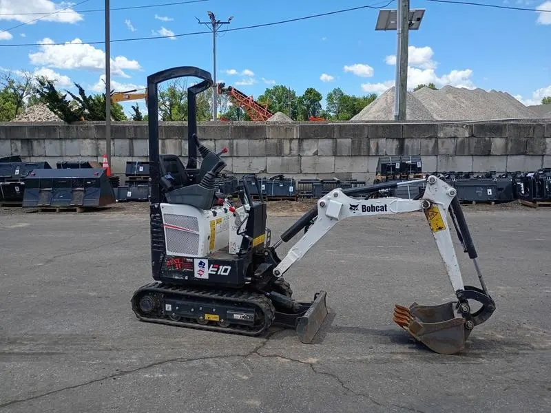 2024 Bobcat E10