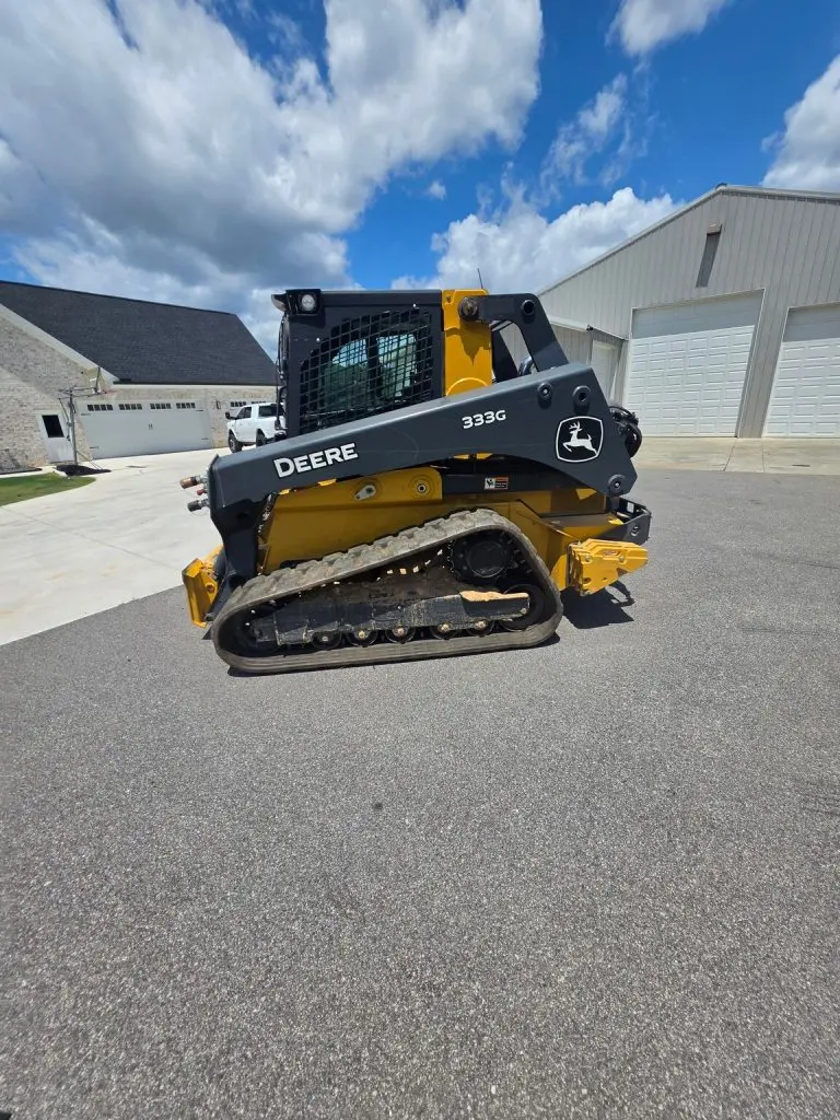 2023 John Deere 333G