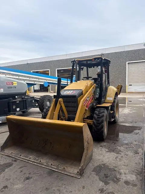 2024 Caterpillar 420