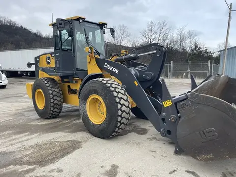 2024 John Deere 544G