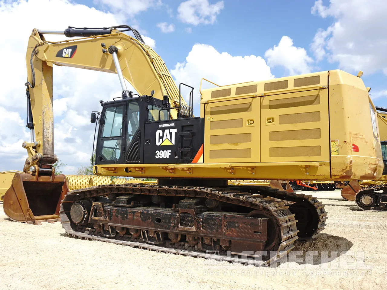 2019 Caterpillar 390FL