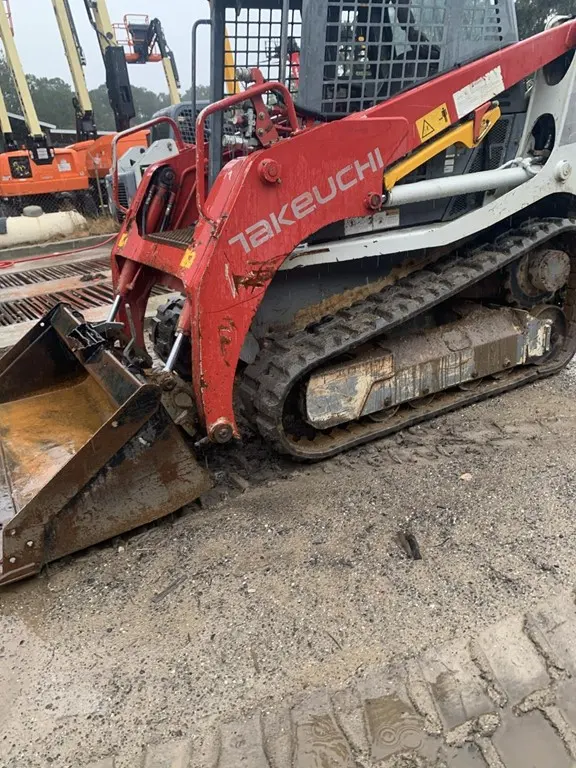2016 Takeuchi TL8