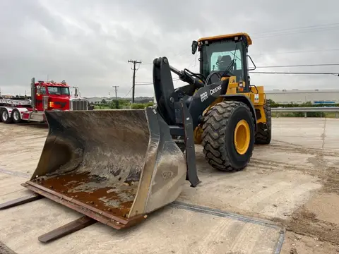 2022 John Deere 644P