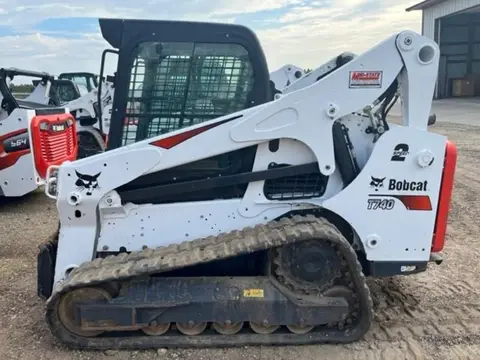 2023 Bobcat T740