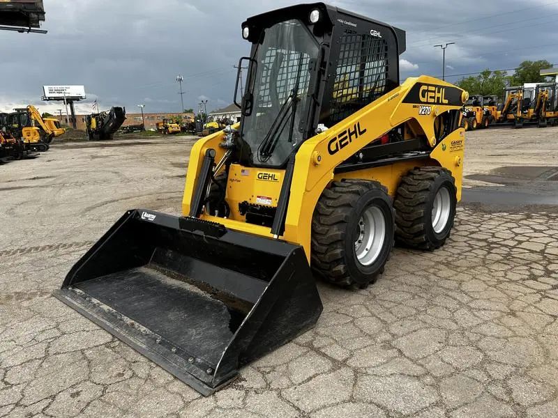 2023 Gehl V270