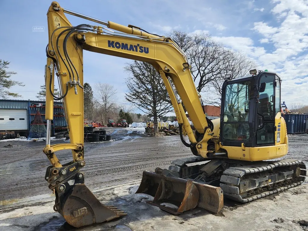 2018 Komatsu PC80MR