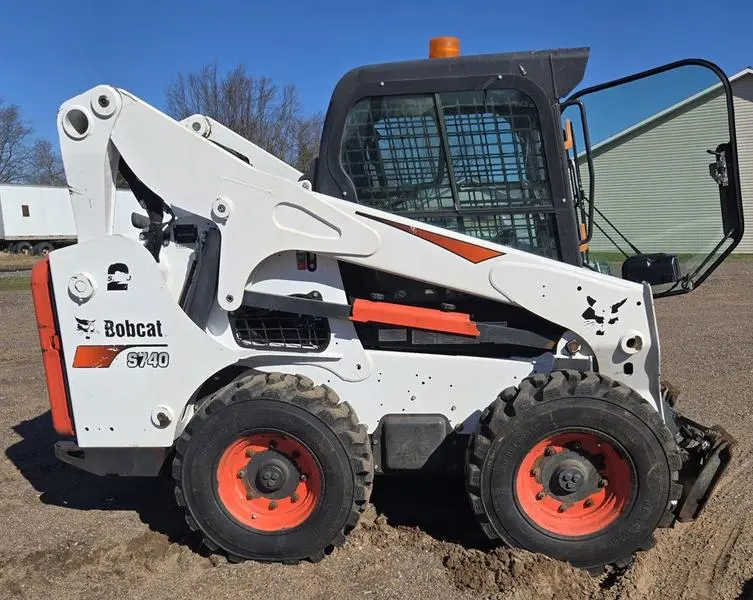 2019 Bobcat S740