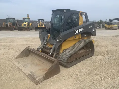 2017 John Deere 333G
