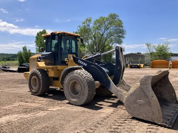 2019 John Deere 544L