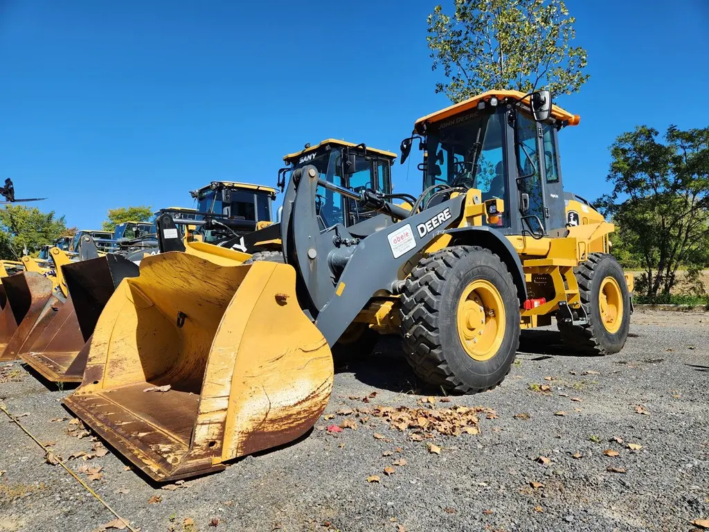 2021 John Deere 444L