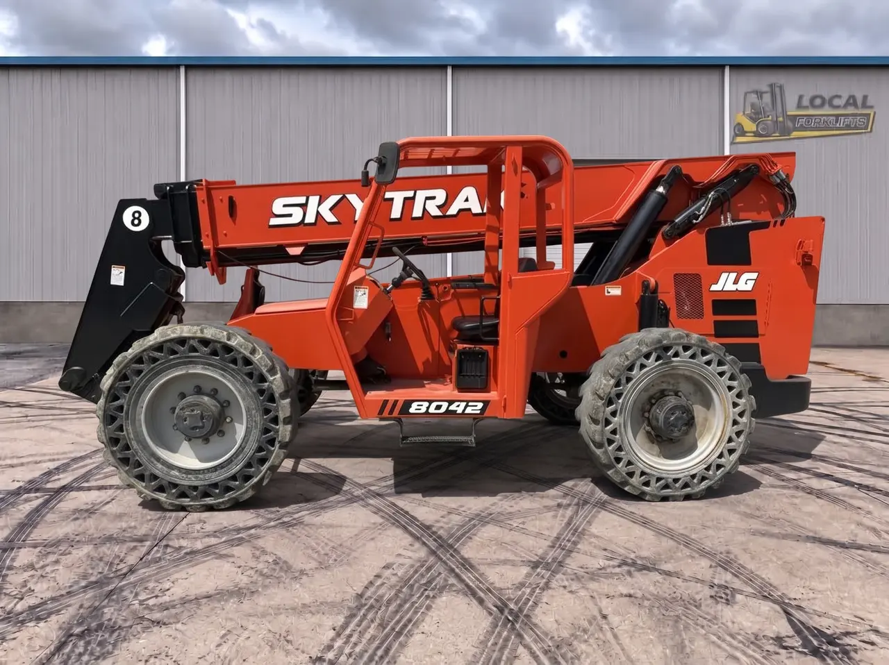 2017 SkyTrak 8042