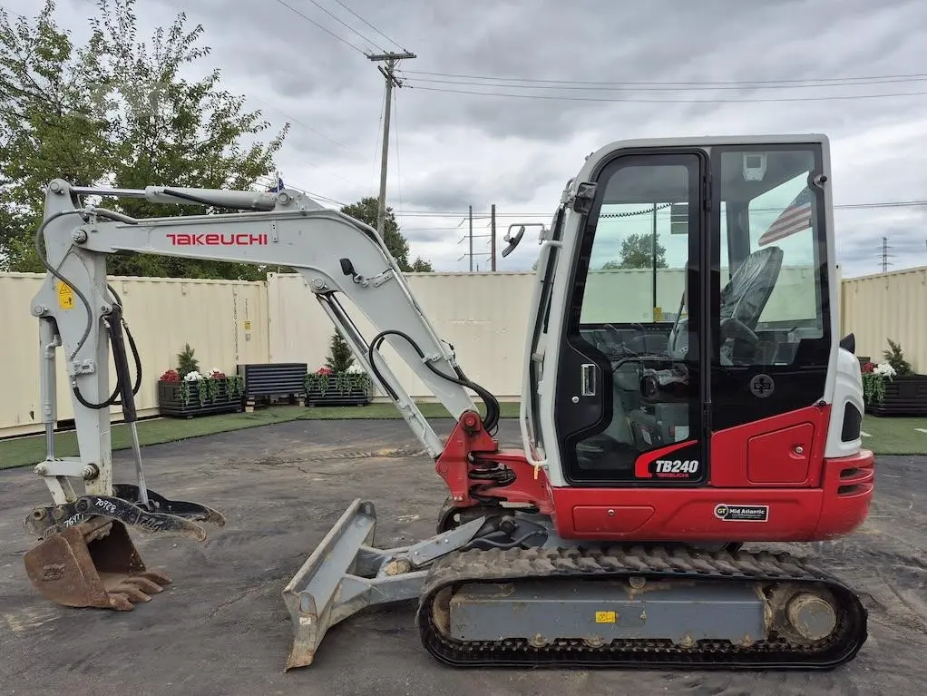 2024 Takeuchi TB240