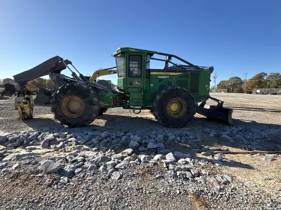 2021 John Deere 748L-II