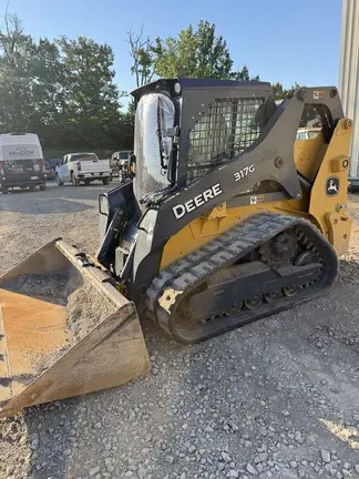 2019 John Deere 317G
