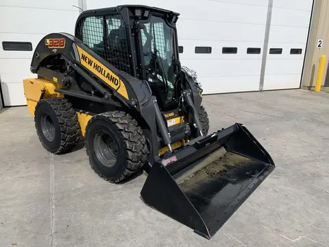2025 New Holland L328