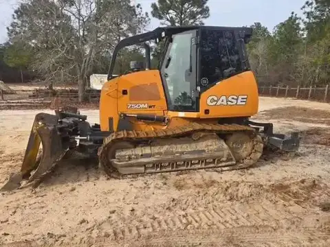 2020 Case M750M