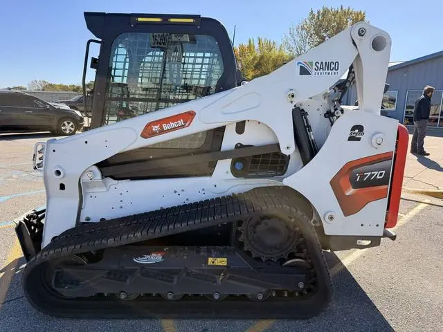 2023 Bobcat T770