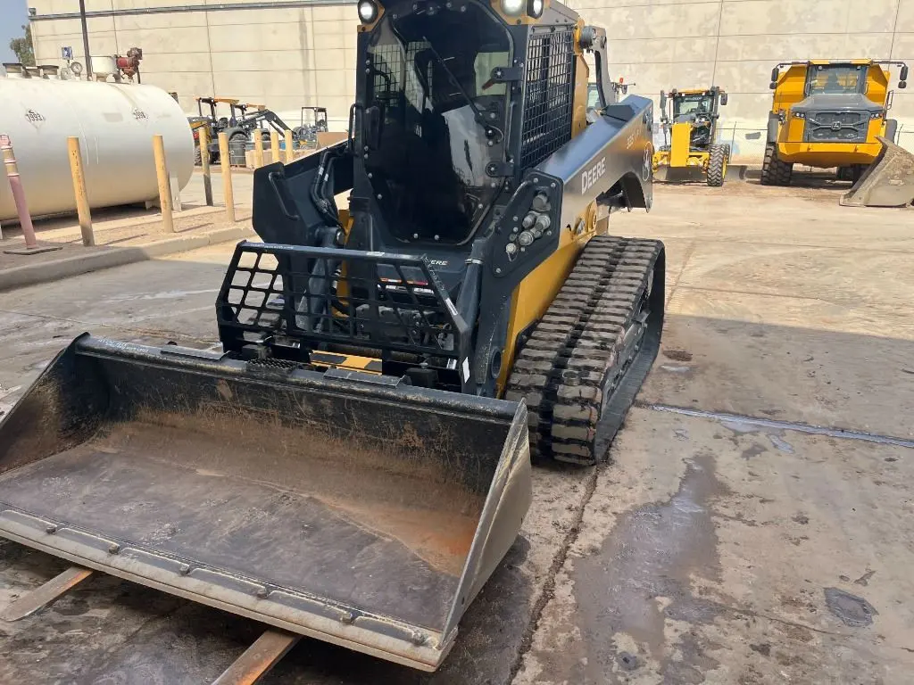 2025 John Deere 335P