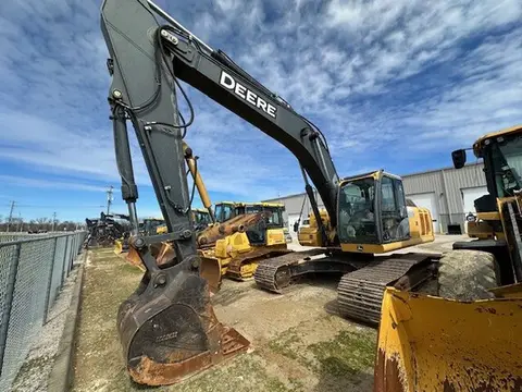 2012 John Deere 250G LC