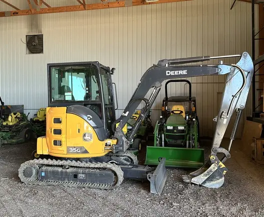 2022 John Deere 35G