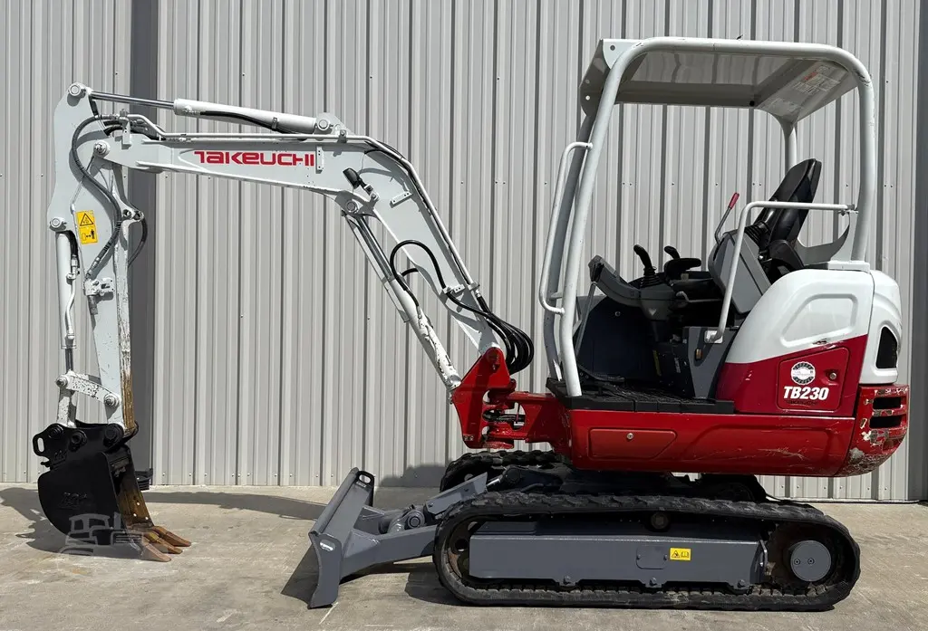 2022 Takeuchi TB230